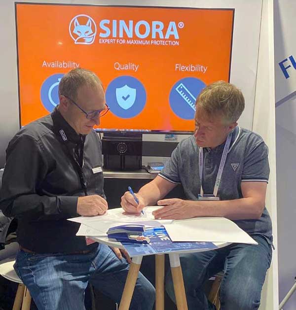 Mehr über den Artikel erfahren SINORA unterzeichnet neuen Distributorenvertrag auf der ISE in Barcelona